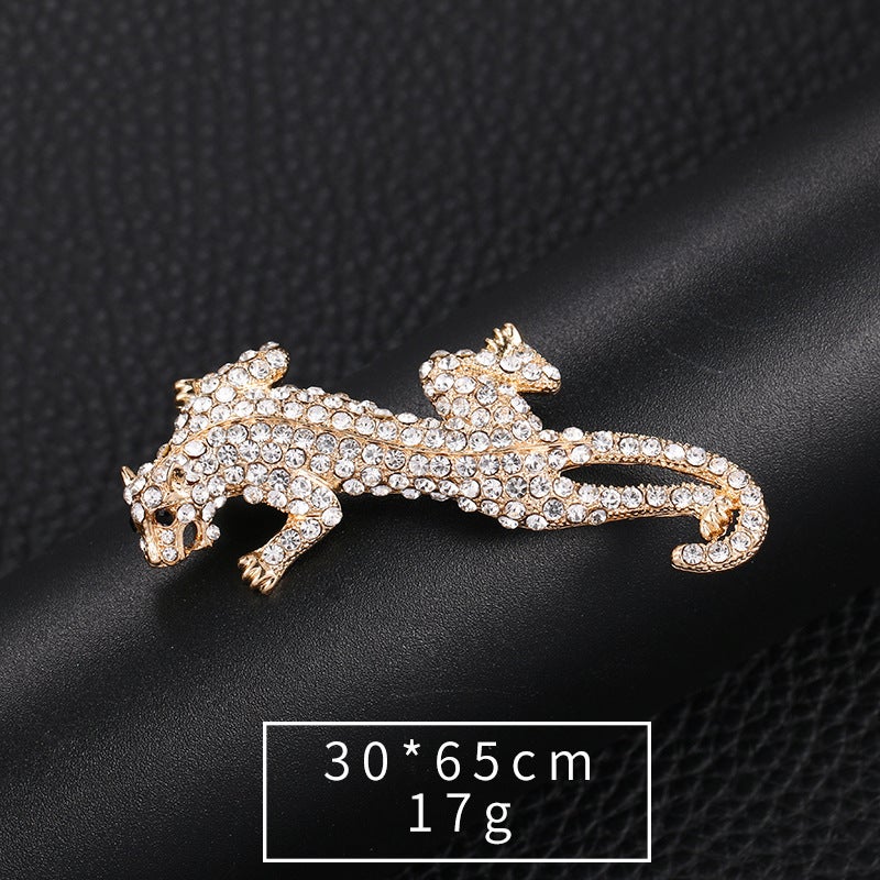 Fashionable Retro Tiger Brooch Zodiac Year Of The Tiger Commemorative Alloy Pin Universal Decorative Corsage Spot - Image 1
